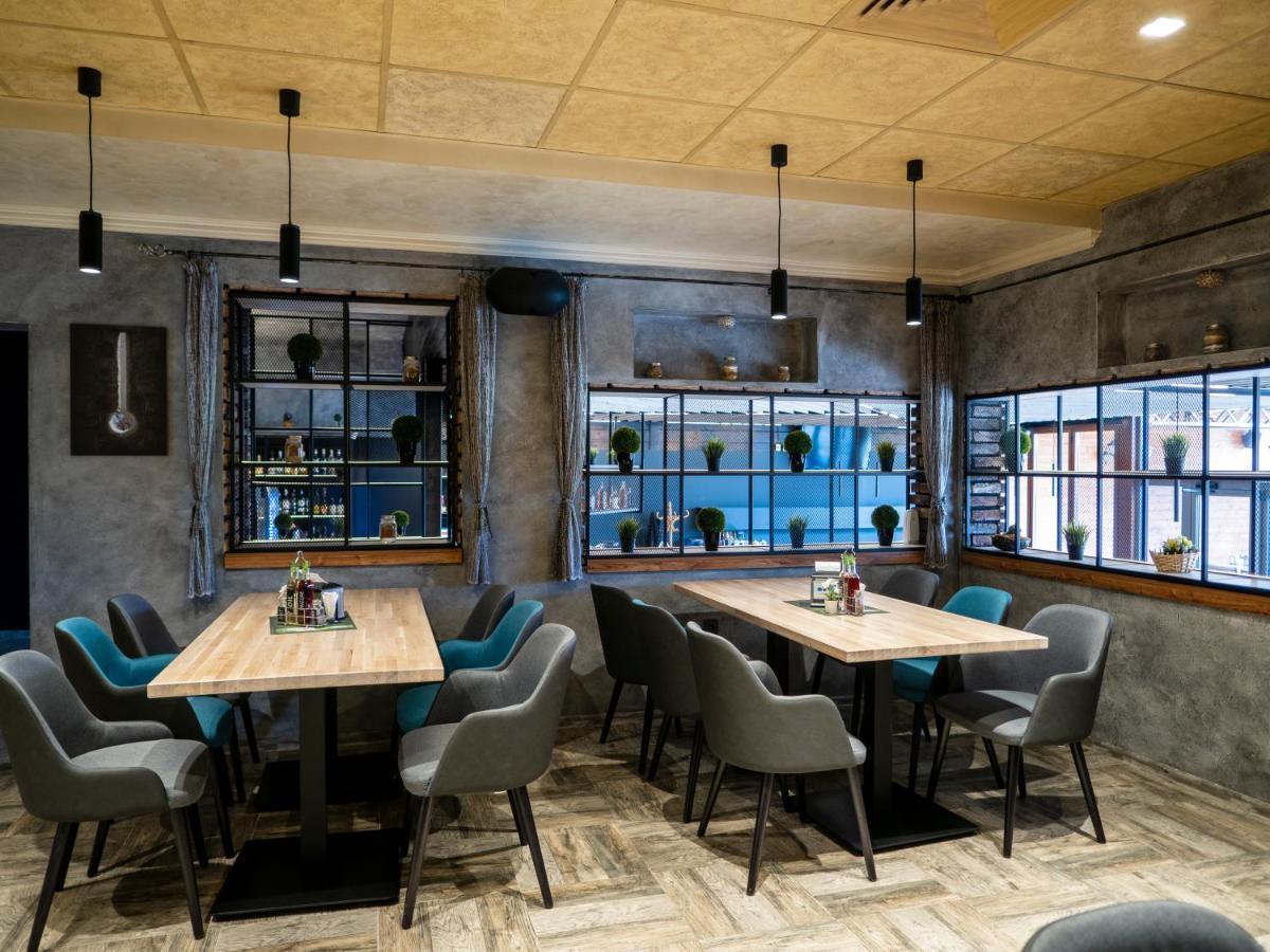 Hotel Elit Pernik ภายนอก รูปภาพ
