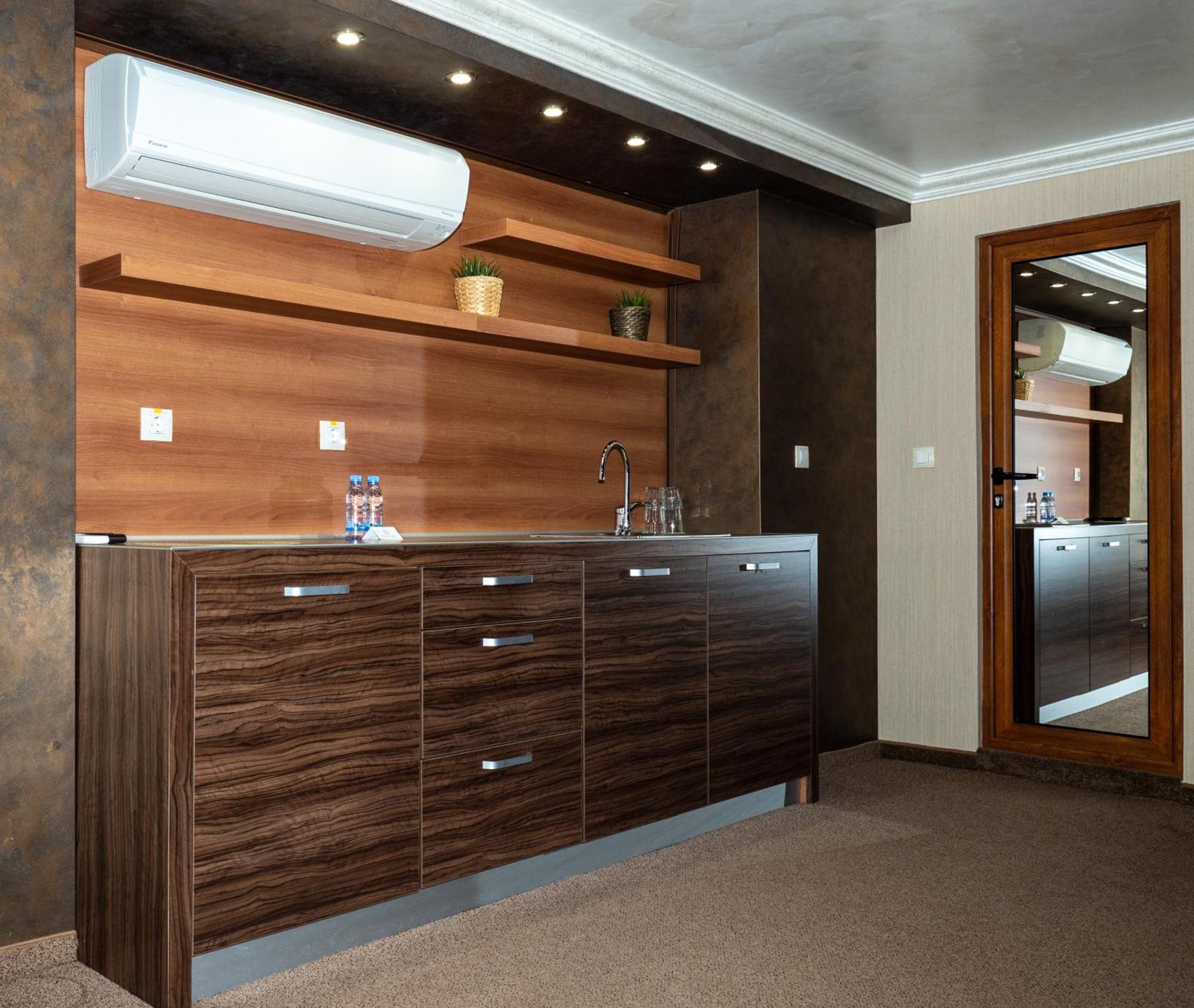 Hotel Elit Pernik ภายนอก รูปภาพ